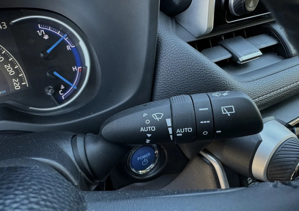 Toyota RAV4 cena 124999 przebieg: 79900, rok produkcji 2019 z Kobylin małe 781